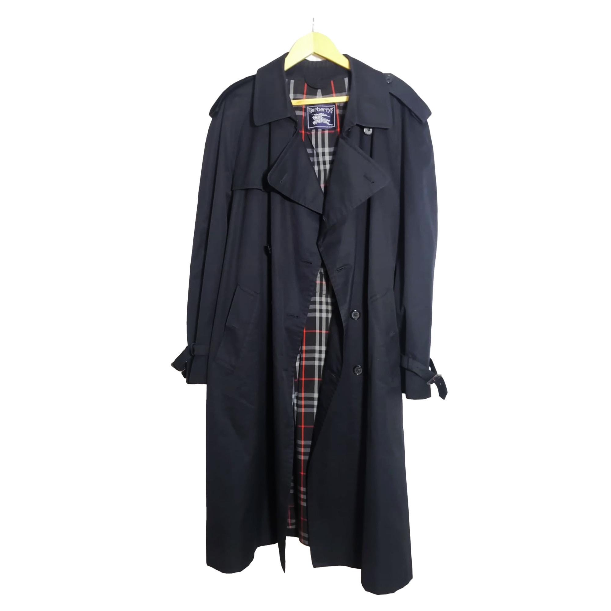 Burberry Vintage Oversized Trench Coat for Men, With Belt. Navy