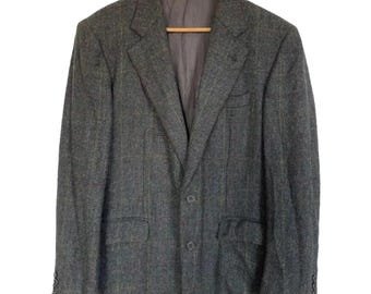 Grauer Vintage-Blazer von Burberry für Damen, Größe L. Oversized-Blazer aus Wolle von Burberry. Ein perfektes Geschenk für sie.