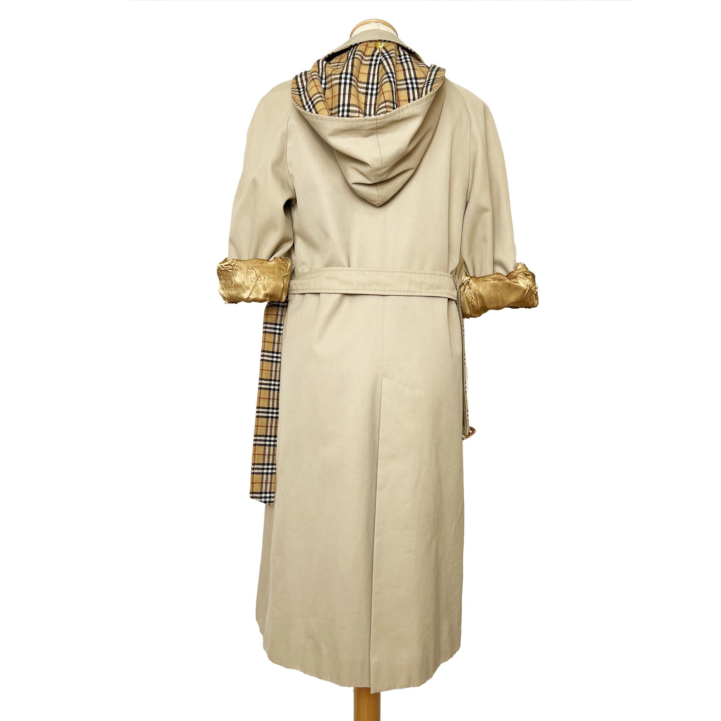 ジャケット・アウター 70~80's BURBERRY Oversized long coat Burberry Vintage Oversized Trench Coat With Hood, Size S. Vintage