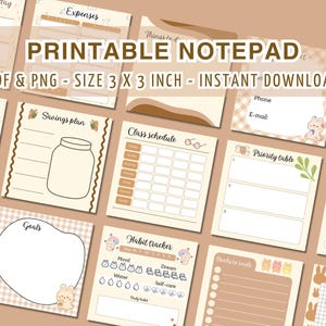 Puede incluir: Una taza de cerámica blanca con un asa negra y el texto "But First, Coffee" en negro, con una fuente de estilo manuscrito. La taza está sobre una superficie blanca.