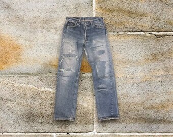 LEVI'S - 501 Custom Vintage Jeans mit Denim-Patches der 90er Jahre