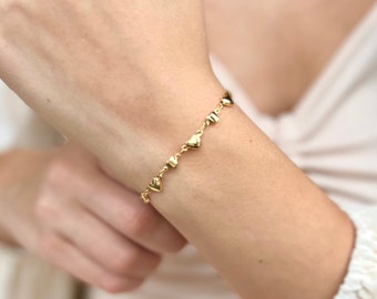 Gold heart chain bracelet, dainty gold filled bracelet, chain bracelet for women, minimalist gold bracelet, bridesmaid gift for her