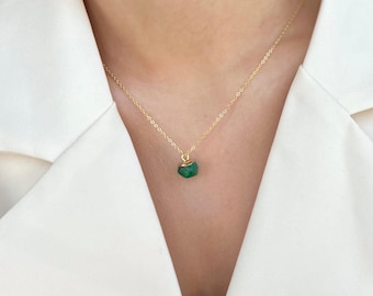 14Kゴールドマラカイトネックレス - 上品なグリーンペンダント