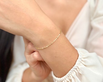Dainty gold filled bracelet, 14k gold chain bracelet, minimalist bracelets for her, gold filled bracelets for women, gift for her