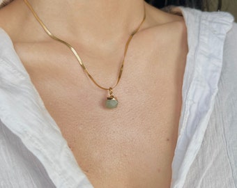 Gold stone necklace, aventurine necklace, natural gemstone choker necklace, aventurine pendant, amethyst necklace, gift for her