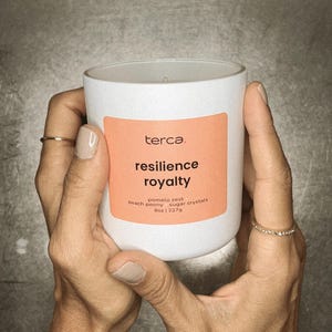 Resilience Royalty - Scented Candle - TERCA - 100% natural soy wax candle - Self-care - Non-toxic