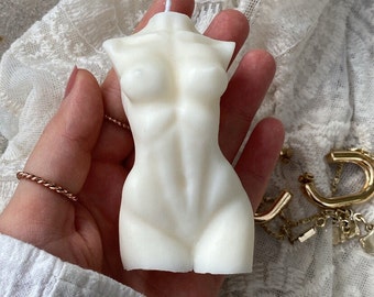 Frauenkörper Kerze | Handgegossen | Sojakerze | Kerze handgemacht | vegane Kerze | zero waste Kerze | naturwachs | Geschenkidee | Dekoration