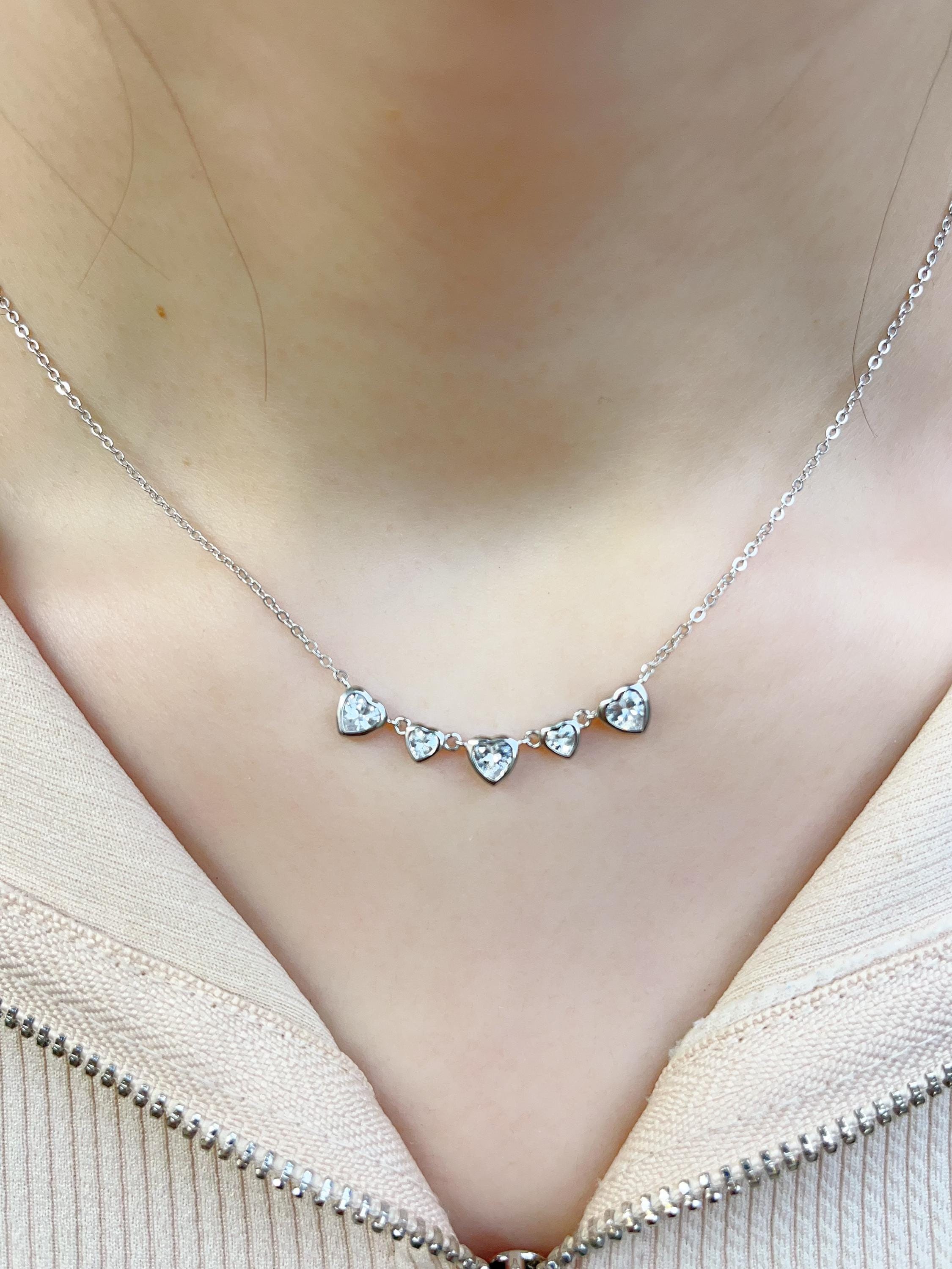 925 Sterling Silver 5 Hearts Shaped Necklace Pendant for