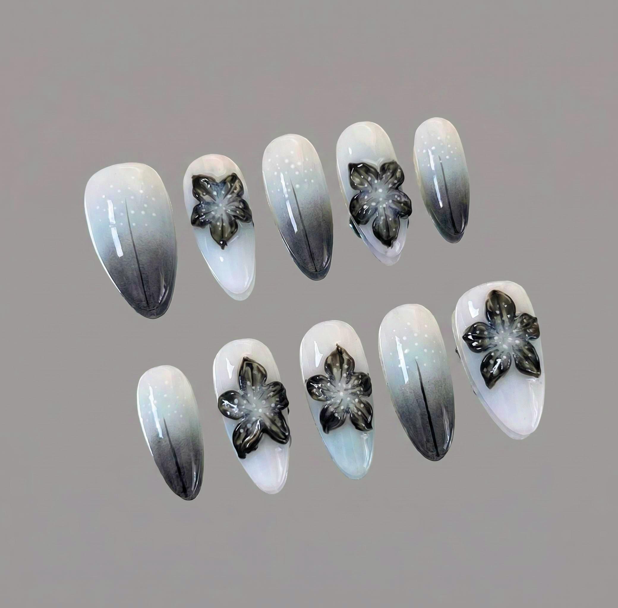 mfsix nail＊お値下げ不可ネイルパーツセット 多色 さまざまな形 3D 
