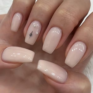 silver star nails /custom press on nails/ hand made Press on Nails/Faux Acrylic Nails/ Gel Nails/Press on Nail