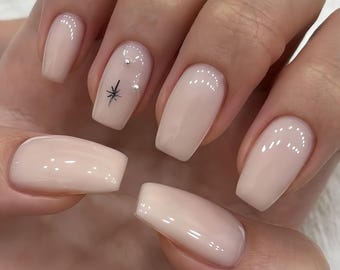 Silver Star Press On Nails: Handmade Faux Acrylic Gel Nails