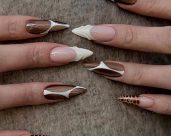 Unghie francesi effetto occhi di gatto 3D: unghie personalizzate fatte a mano