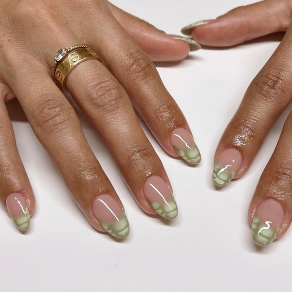 Green Crocodile Print French Tip Press On Nails