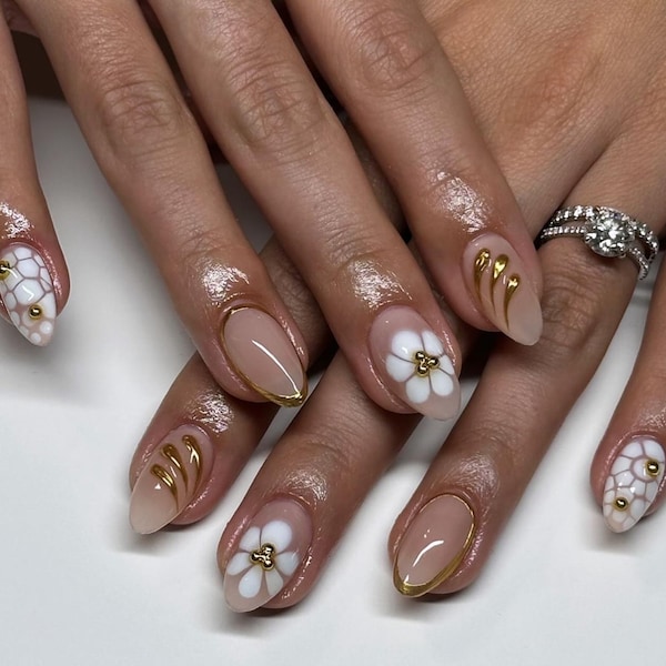 3D Gold Flower Press On Nails: Handmade Faux Acrylic Gel Nails