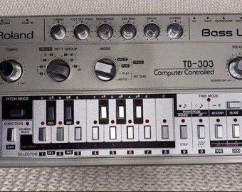 Roland TB-303 Bassline-Synthesizer