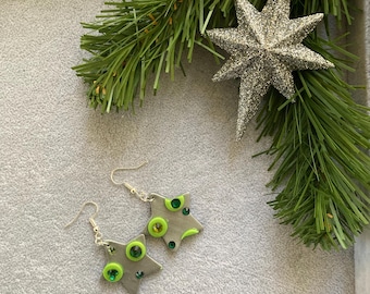 グリーン/シルバーとグリーンクリスタルのスターイヤリング