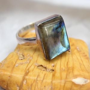 Labradorite Ring Size 9 Sterling Silver Rectangle Labradorite Crystal Ring Gemstone Jewelry Healing Sterling Ring 925 Labradorite Ring