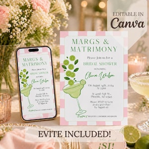 Op de afbeelding: Een roze en witte geruite bruidsdouche-uitnodiging met een margarita-illustratie. De uitnodiging wordt weergegeven op een smartphone en een kaart. De tekst bevat "MARGS & MATRIMONY" en "EVITE INCLUDED!"