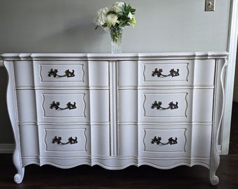 Vintage French Provincial Double Dresser.  Solid wood from top to bottom.  Beautiful, classic piece that will fit any decor.