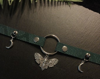 Choker "Lunar Moth" ketting Petrol Groene Goth Maan