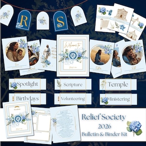 Può includere: Una collezione di articoli di cancelleria con un tema floreale blu e oro. Il set include biglietti, banner e un kit di bollettini con il testo "Relief Society 2026 Bulletin & Binder Kit". I disegni presentano illustrazioni e le parole "Welcome to", "Spotlight", "Scripture" e "Temple".