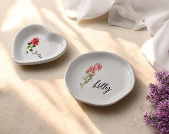 Personalized Birth Flower Trinket Dish, Flower Ring Dish, Jewelry Dish, Birthflower Gift, Custom Gift, Bride Trinket Dish, Birthday Gift