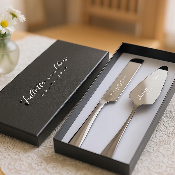 Engraved Cake Knife and Server, Personalized Cake Cutting Set, Monogrammed Cake Cutting Set, Custom Bridal Gift, Rustic Wedding Decor
