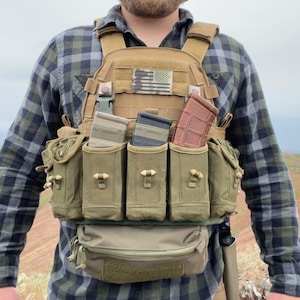 Placard Chest Rig Type 63