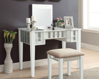 Dressing table bedside table One bedroom simple modern makeup table cream dressing table