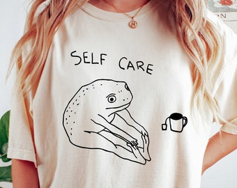 Lustiges Frosch-Selbstpflege-T-Shirt, lustiges Frosch-Selbstpflege-Retro T-Shirt, Geburtstagsgeschenk für sie, Cottagecore Frosch-T-Shirt, positive Vibe Tees