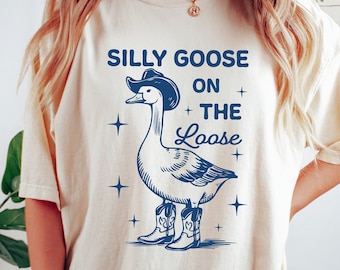 Moister Than An Oyster Shirt, Retro Funny Graphic Tee, Unique Humor T-Shirt, Cool Gift Idea, Trendy Casual Wear, Fun Apparel Tshirt