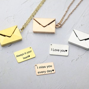 Collar de sobre personalizado, personalizar collar de mensaje oculto, collar de carta de amor, collar de bolsa para mamá, collar de medallón para ella