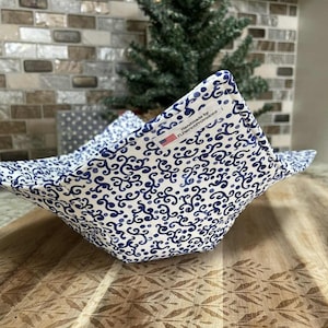 Microwaveable Bowl Cozy, For Hot or Cold Foods, Patriotic Cozies, Bowl Holder, Pot Holder, USA, America, Blue Scroll