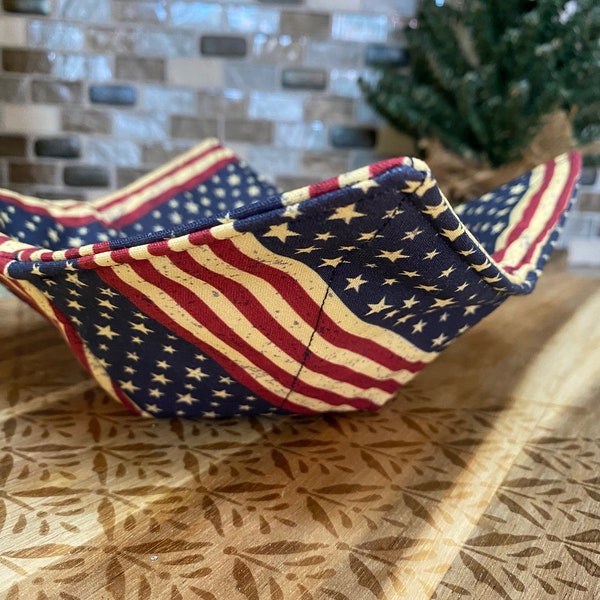 Bowl Cozy, Microwaveable Bowl Holder for Hot or Cold Foods, Patriotic, Flag