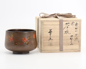 Traditional Tea Bowl with Ryutagawa Makie Design