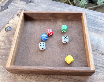 Bandeja para dados de nogal hecha a mano