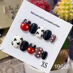 Ręcznie robione Mick Cute Cartoon Art Press On Nails, krótki owalny kształt, idealny prezent na święta i imprezy