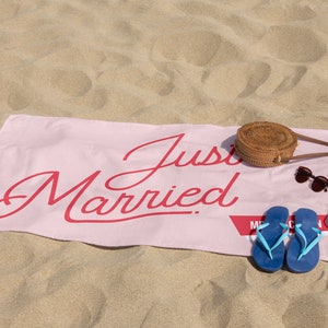 Custom Newlywed Beach Towel, Just Married Honeymoon Present, Bridal Shower Gifts, Wedding Gifts, Destination Wedding Beach Essentials