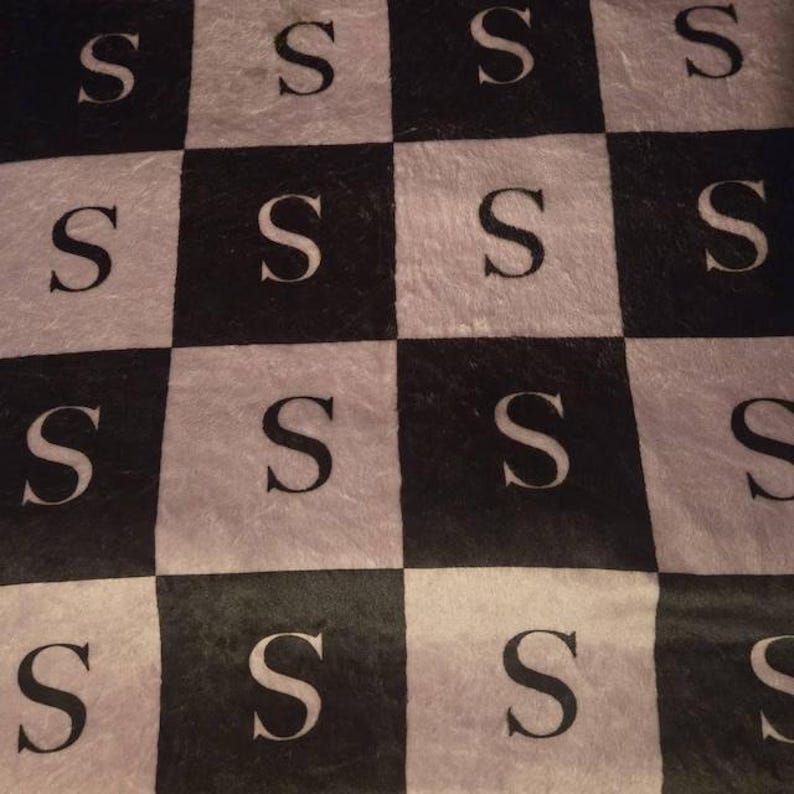 Custom Initial Name Blanket, Checkered Custom Plush Blanket, Personalized Minky or Sherpa Throw, Monogram Letter Blanket, Christmas gift afbeelding 6