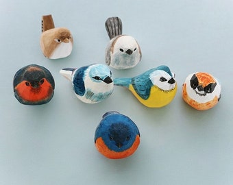 Noordse houten vogels | Leuk vogelornament | Kunstambacht | Decoratief beeldje | Miniatuur vogelsculptuur | Huisdecoratie