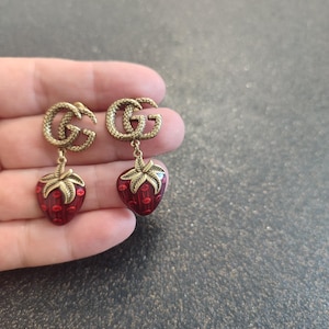 Vintage stylish jewellery earrings GG