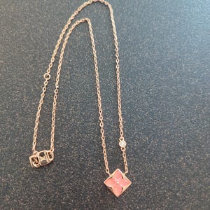 Louis vuitton clover necklace - Etsy 日本