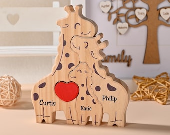 Personalized Giraffe Family Gifts, Wooden Giraffe Ornament, Family of 3 Gift, Present from Toddler to Mum, Mothers Day Gifts for Wife Mom