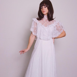 Vintage 70&#39;s Edwardian White Lace Collared Cape Wedding Dress