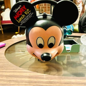 1980’s vintage Mickey Mouse lunchbox
