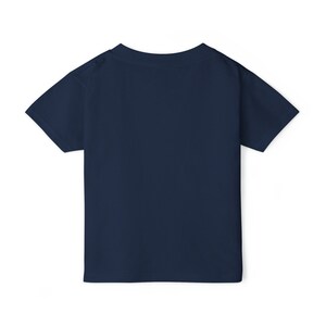 Mama's Buttercup Heavy Cotton™ T-shirt pour tout-petit image 8