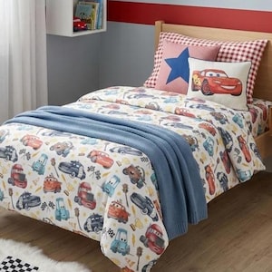 Trapunta di Saetta McQueen, biancheria da letto per bambini Disney Cars, decorazioni per la cameretta dei ragazzi, coperta Mater per la cameretta, set letto per bambini