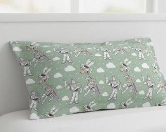 Funda de almohada de microfibra de Buzz Lightyear, juego de cama para niños pequeños, decoración de dormitorio infantil de Disney, accesorio para pijamadas de niños, regalo de Toy Story para niños