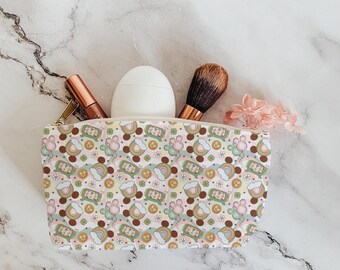 Disney St. Patricks Day Makeup Bag, Cute Rainbow Mickey Travel Pouch, Lucky Disney Cosmetic Bag, Green Disney Gift for Her, Disney Park