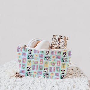 Minnie Mouse Travel Zipper Pouch, Disney Makeup Bag, Cosmetic Organizer, Kids Pencil Case, Magical Stationary, Women's Toiletry Bag Gift